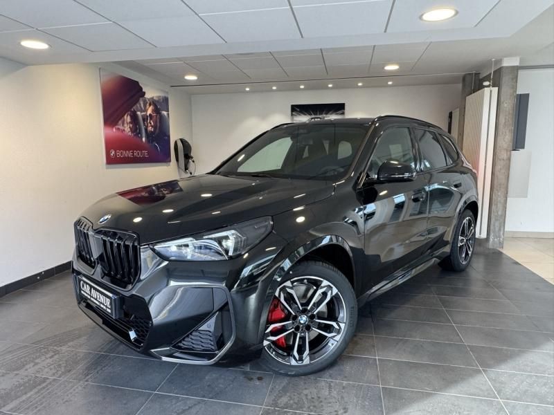 BMW X1 Saphirschwarz métal neuf