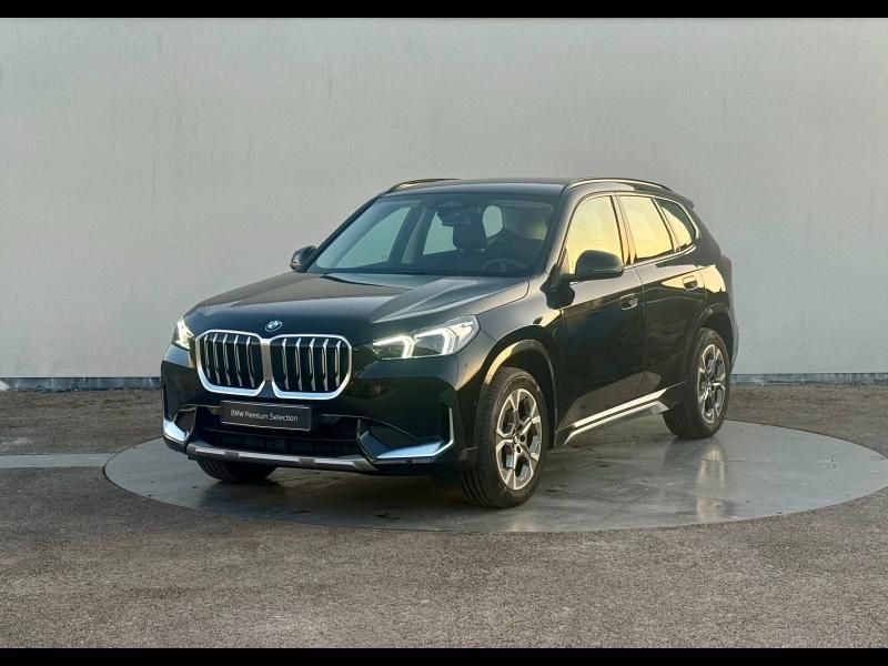 BMW X1 Saphirschwarz métal d'occasion