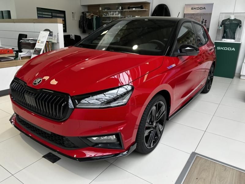 Skoda Fabia Rouge Velvet métal prm (Color Concept) neuf