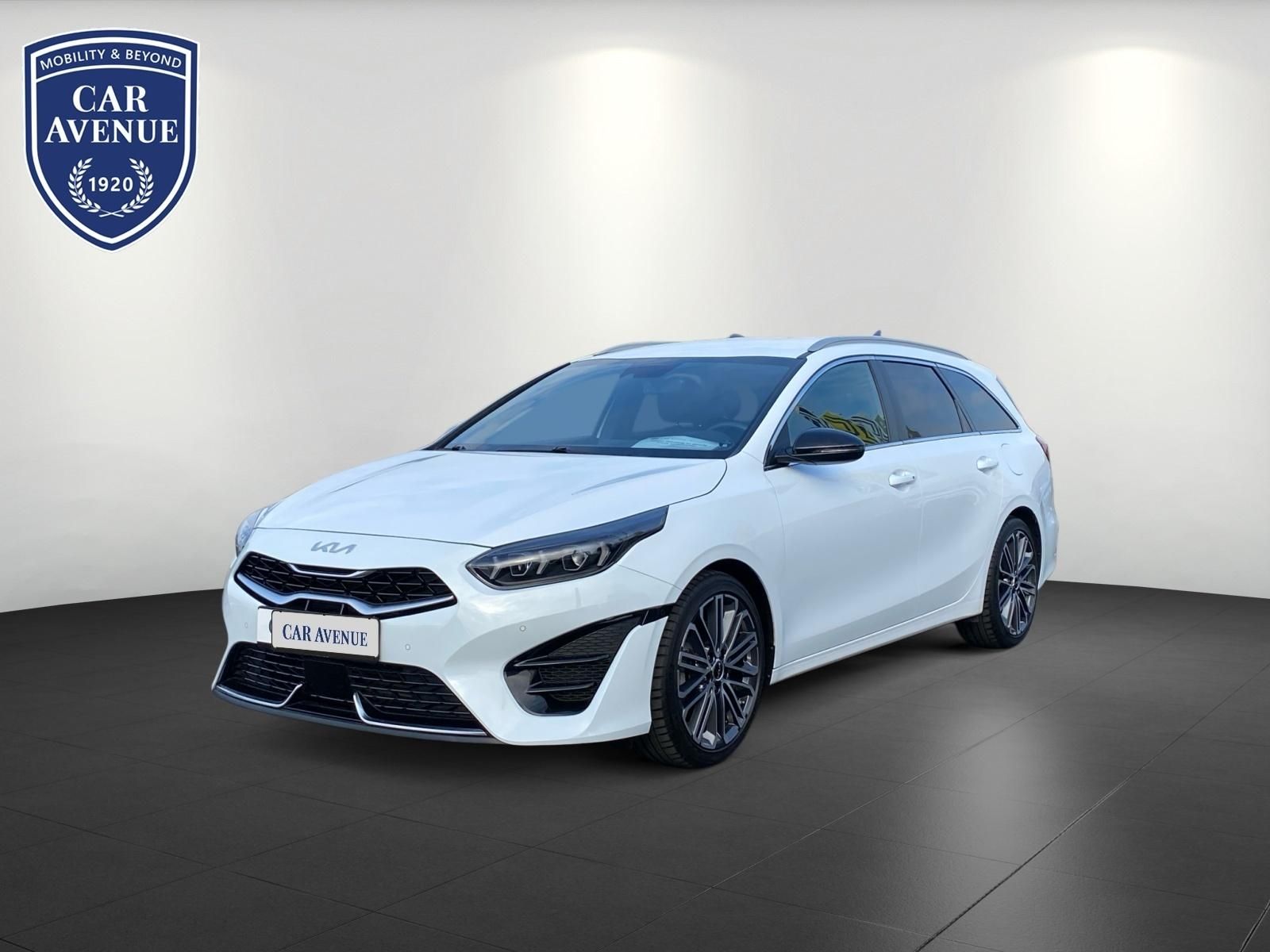 Kia cee'd Sportswagon Weiß d'occasion