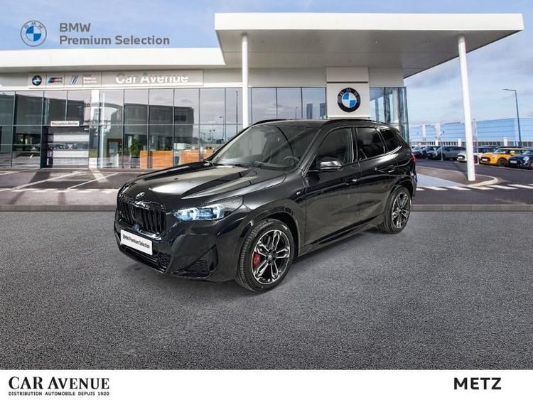 BMW X1 Saphirschwarz métal neuf