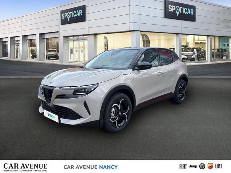 Alfa Romeo Junior Ivoire Scala Métallisée/Toit noir neuf